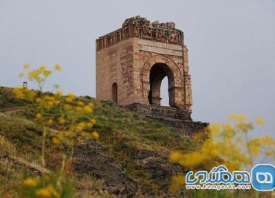 قلعه ای تاریخی و دیدنی که در استان آذربایجان شرقی قرار گرفته است